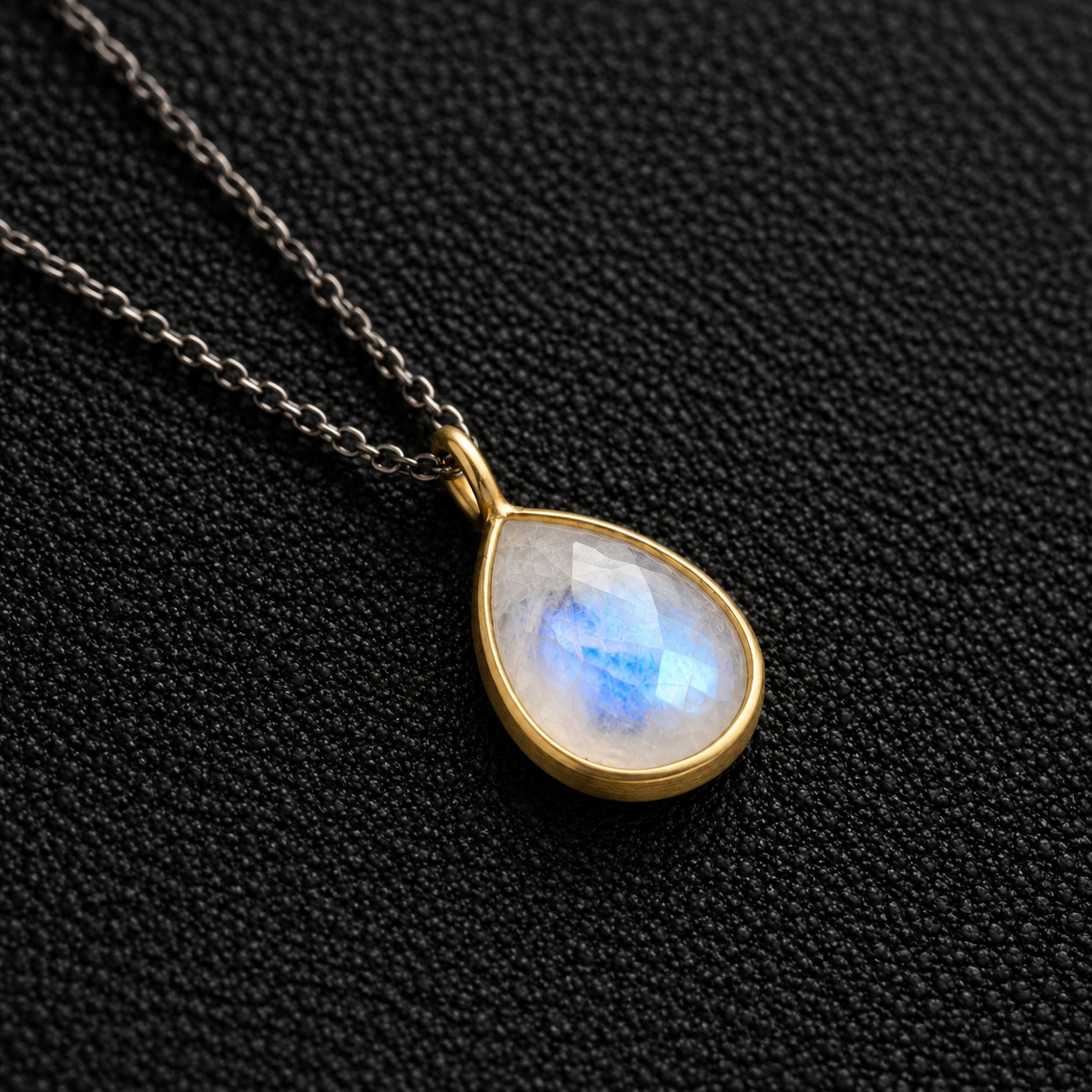 Celine Pendant